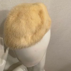 Ladies Cream Mink Pillbox Hat